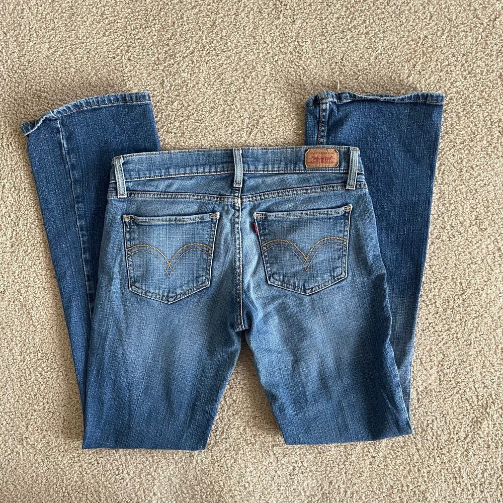 Levi’s Y2K low rise bootcut jeans - size 7